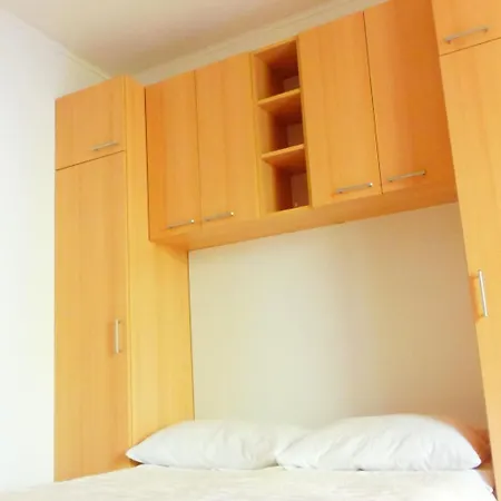 Levant Ventus By Interhome *